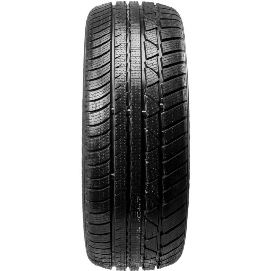 Шина Leao Winter Defender UHP 235/45R17 97H, TL легковая