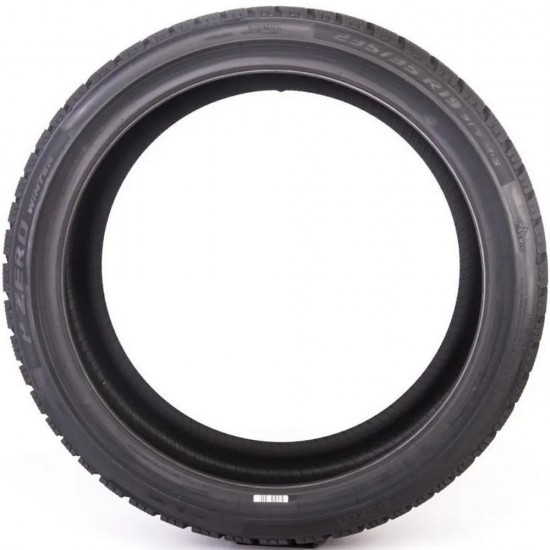 Шина Pirelli P Zero Winter 275/35R19 100V легковая