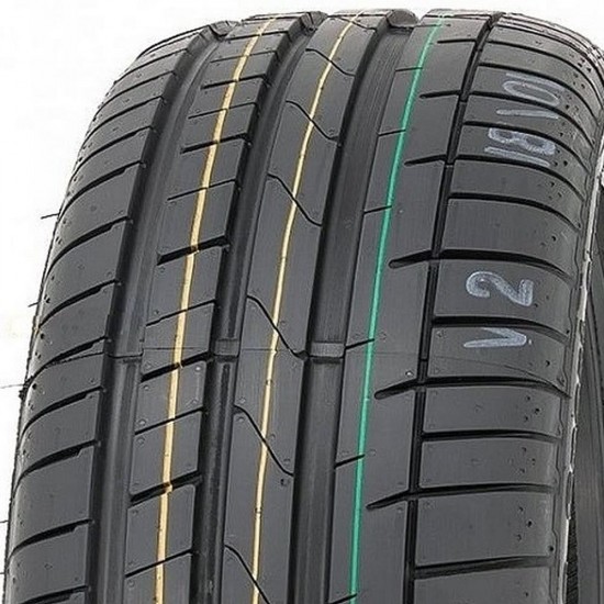 Шина Starmaxx ULTRASPORT ST760 255/40R18 95W легковая